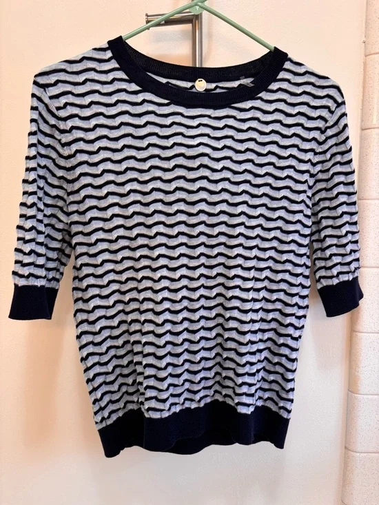 Margaret O'Leary Navy Grey 3D Sweater
Boutique Size Medium Quiet Luxury Artsy - Picture 3 of 9
